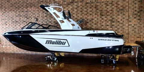 Malibu Wakesetter 23 LSV