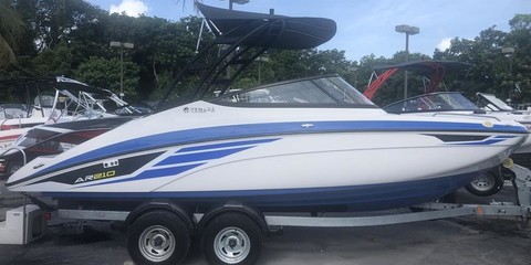 Yamaha AR210