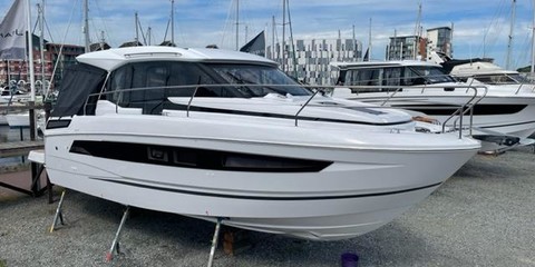 Jeanneau NC 33
