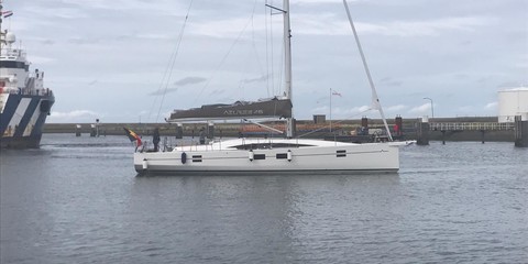 Azuree 46