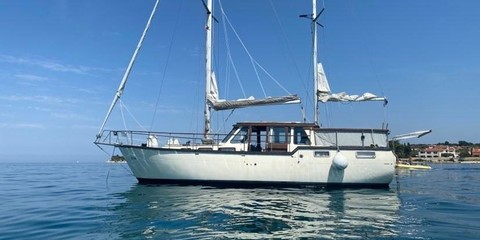 Nauticat 38