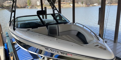 Malibu Wakesetter 23 LSV