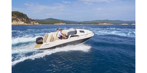 Quicksilver Activ 555 Cabin