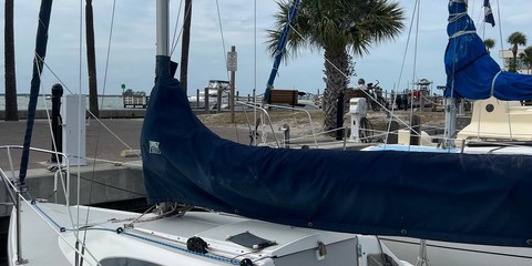 Catalina capri 22