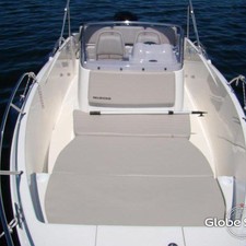 Quicksilver Activ 675 Open