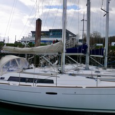 Beneteau Oceanis 37