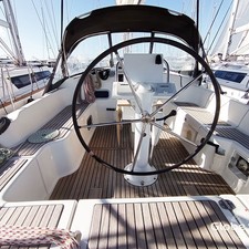 Beneteau Oceanis 37