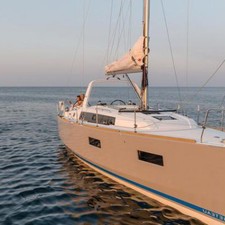 Beneteau Oceanis 38
