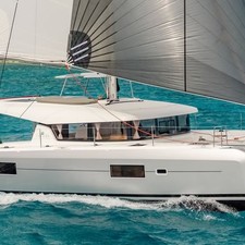 Lagoon 42