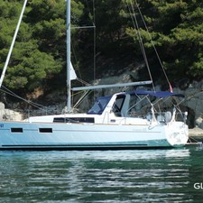 Beneteau Oceanis 35