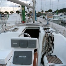 Beneteau 37