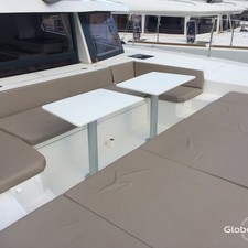 Bali catamarans 4.0 lounge