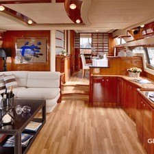 Ferretti 760
