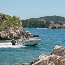 Quicksilver Activ 605 Open