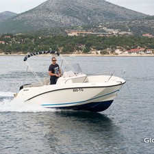 Quicksilver Activ 555 Open