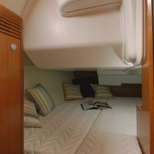 Beneteau Oceanis 37