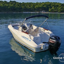 Quicksilver 635 Commander