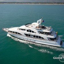 Benetti 122