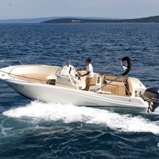 Jeanneau Cap Camarat 7.5 CC