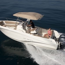 Jeanneau Cap Camarat 7.5CC Open