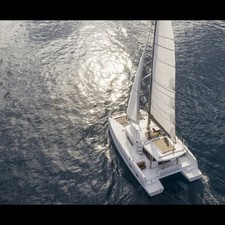 Bali catamarans 4.0 lounge