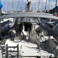 Beneteau Oceanis 35