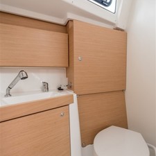 Beneteau Oceanis 38.1