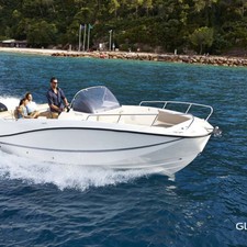 Quicksilver Activ 755 Open