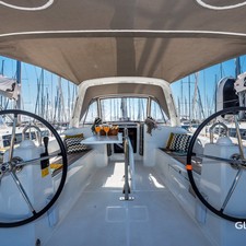 Beneteau Oceanis 38.1