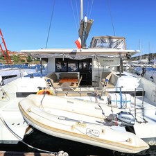 Fountaine Pajot Lucia 40