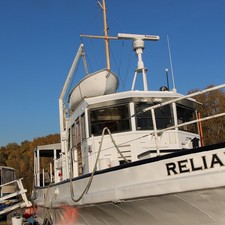 Custom-Craft Box Boat 63