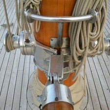 Pilothouse Yarrow & Co.