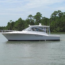 Cabo 41 Express cruiser