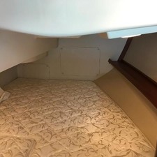 Island Packet Yachts Estero