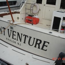 Chris-Craft 36 Commander