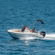 Quicksilver Activ 455 Open