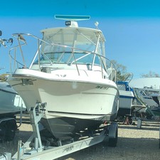 Robalo 2640 walkaround