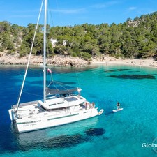 Lagoon 450 SporTop