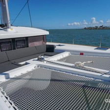 Lagoon 450 SporTop