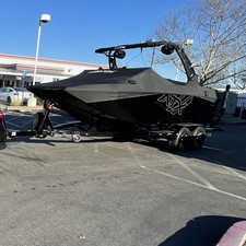 ATX Surf Boats 22 Type-S Phantom