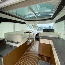 Cruisers Yachts 48 Cantius