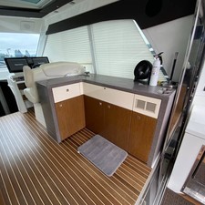 Cruisers Yachts 48 Cantius