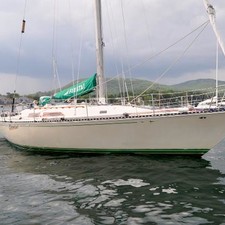 C&C 40 Centerboard Cruiser