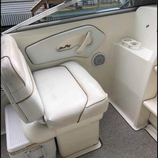 Sea ray 215 express cruiser