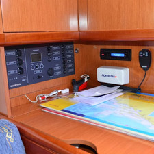 Beneteau Oceanis 37