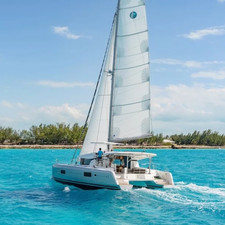 Lagoon 42 - 4 + 2 cab.
