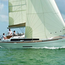 Dufour 382 GL - 2 cab.