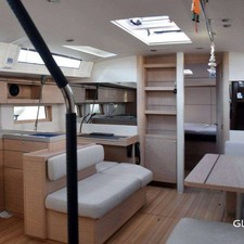 Beneteau Oceanis 51.1