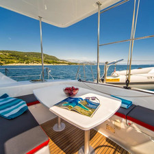 Lagoon 380 - 4 + 1 cab.