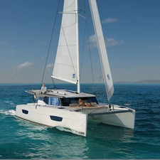 Fountaine Pajot Lucia 40